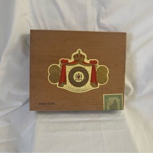 Royal Jamaica Cigar Box